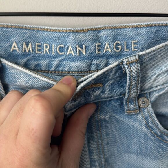 American Eagle Distressed Light Blue High Rise Mom Jean - Picture 3 of 7